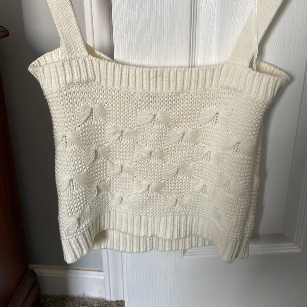 A NWNT Zaras beige top